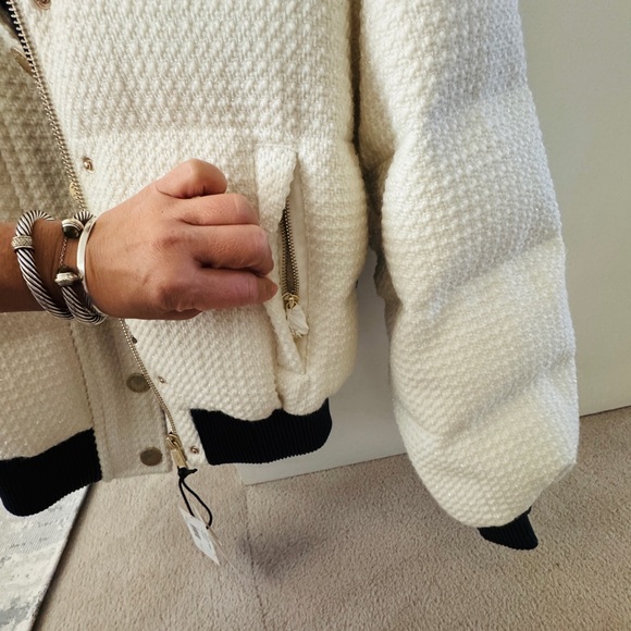 Elegant Ivory Puffer Tweed Jacket - Picture 7 of 11